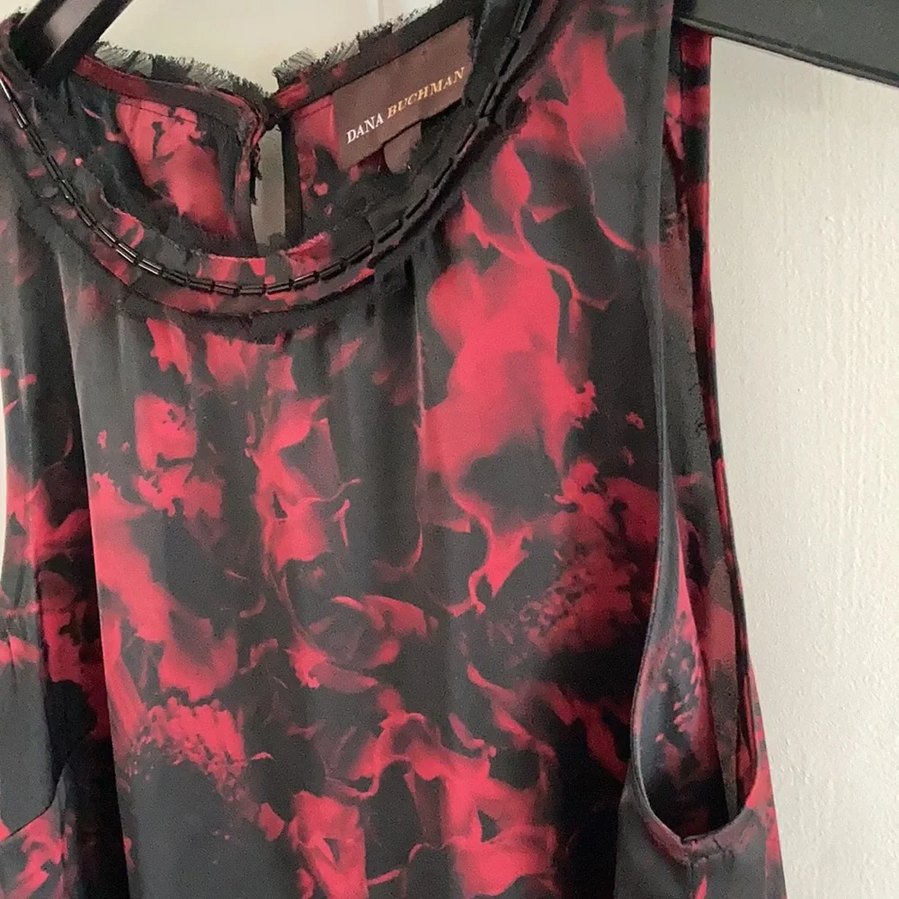 Dana Buchman Floral Print with Beading Sleeveless Top - Black & Red - Picture 4 of 6